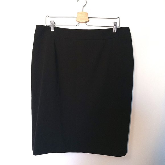 CALVIN KLEIN | Black Pencil Skirt - Picture 3 of 9